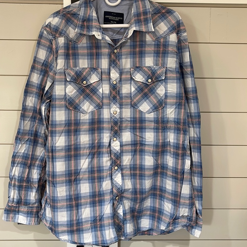 American Eagle button up long sleeve shirt. Size 2XL